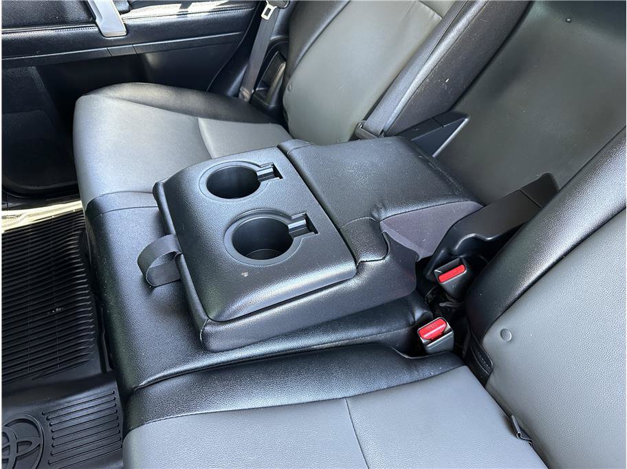 Used 2017 Toyota 4Runner SR5 Premium AWD/4WD image 17