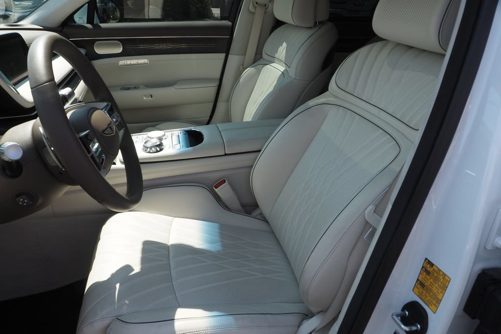 Used 2023 Genesis G90 3.5T AWD/4WD image 14