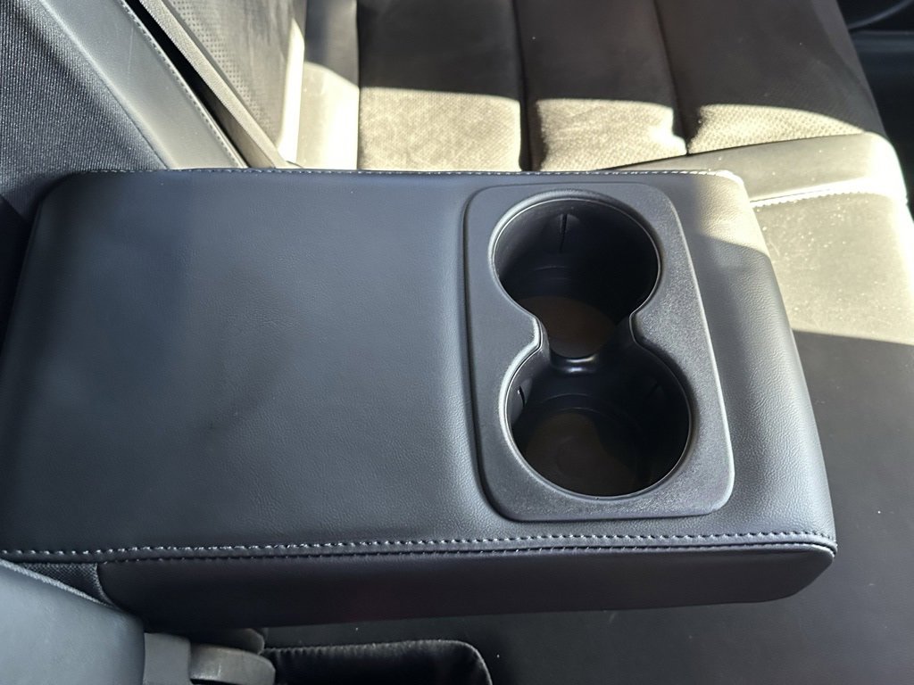 Used 2022 Jeep Grand Cherokee Laredo X image 16