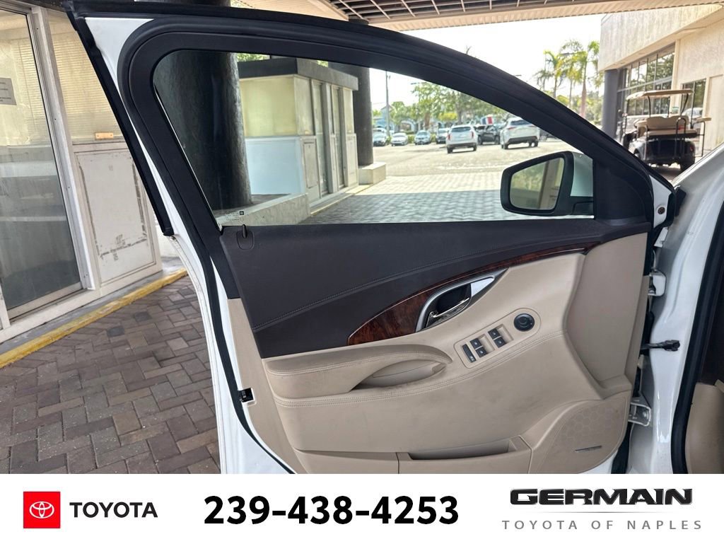 Used 2011 Buick LaCrosse CXS w/ Touring Package FWD image 19