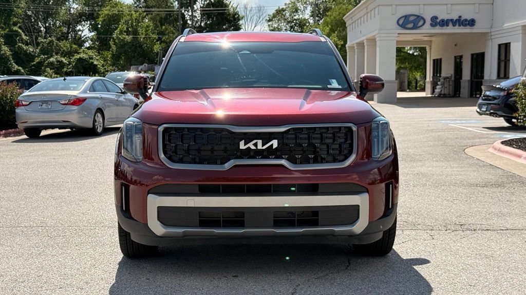 Used 2023 Kia Telluride EX X-Line AWD/4WD image 2