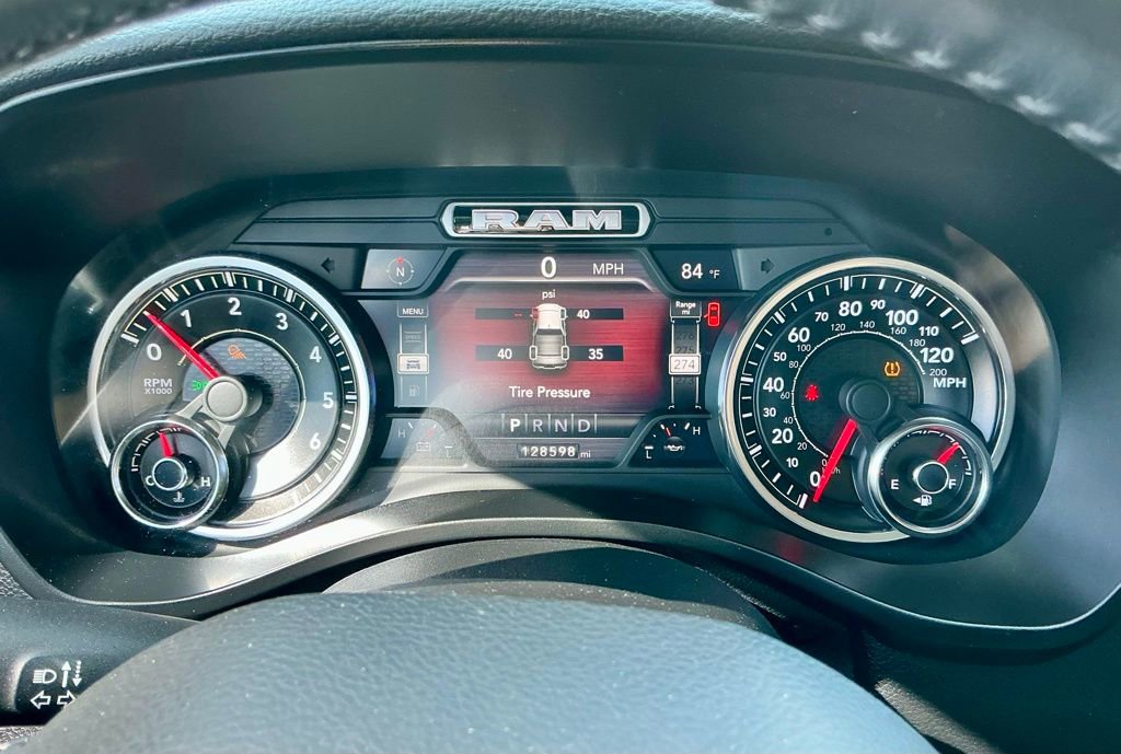Used 2019 RAM 1500 Laramie image 37