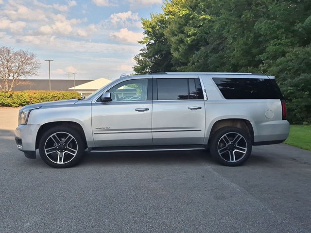 Used 2017 GMC Yukon XL Denali w/ Open Road Package AWD/4WD image 8