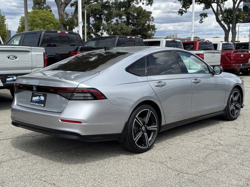 Used 2026 Honda Accord SE image 6