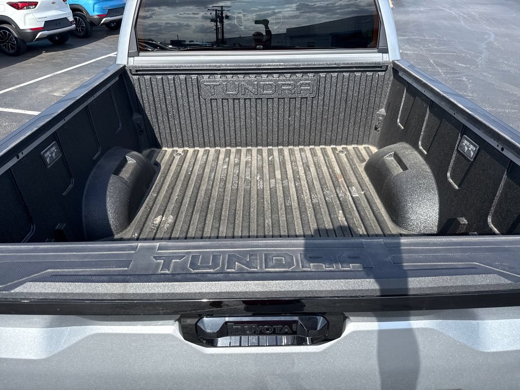Used 2024 Toyota Tundra Platinum AWD/4WD image 27