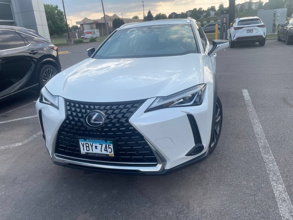 Used 2019 Lexus UX 250h w/ Premium Package AWD/4WD image 4