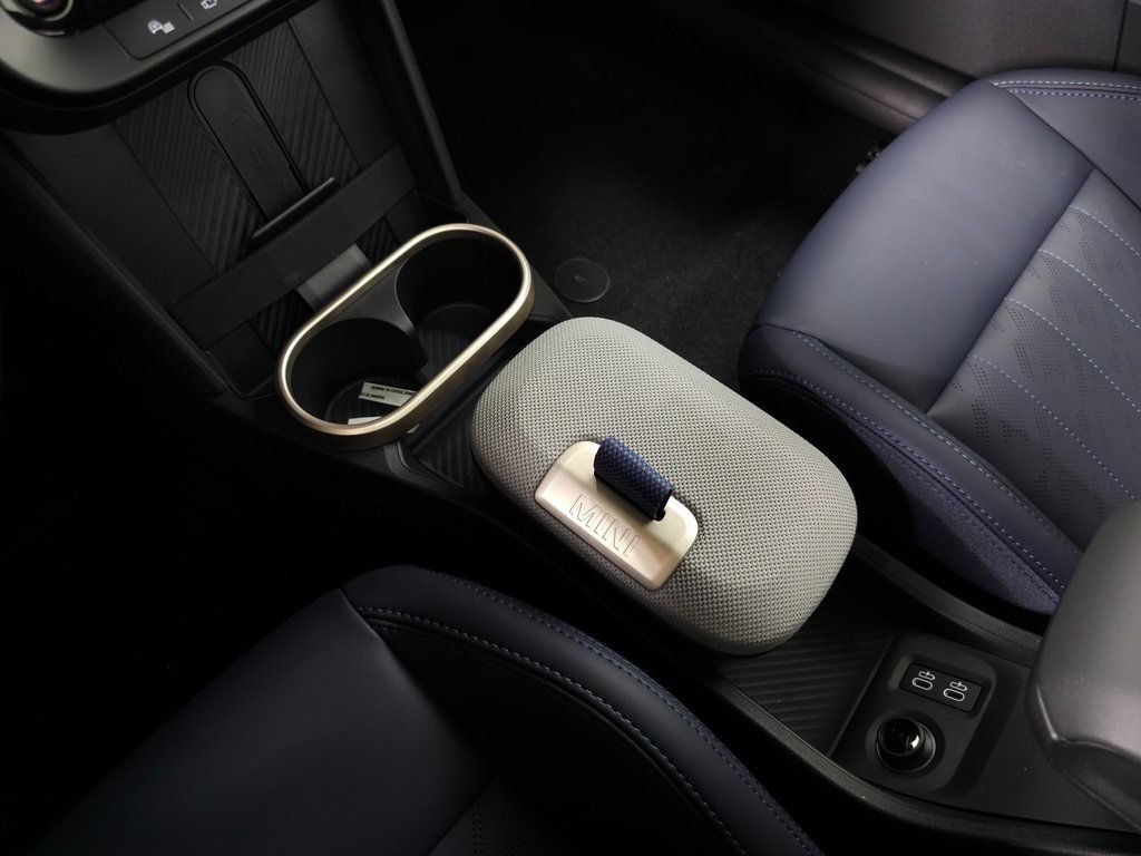Used 2025 MINI Cooper S FWD image 30