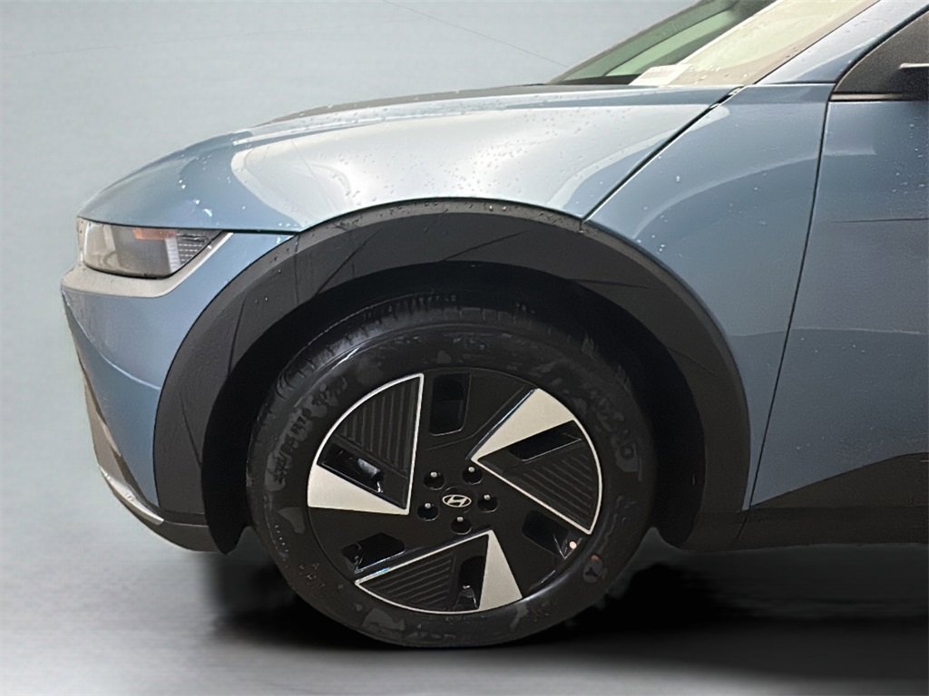 New 2026 Hyundai Ioniq 5 SEL image 3