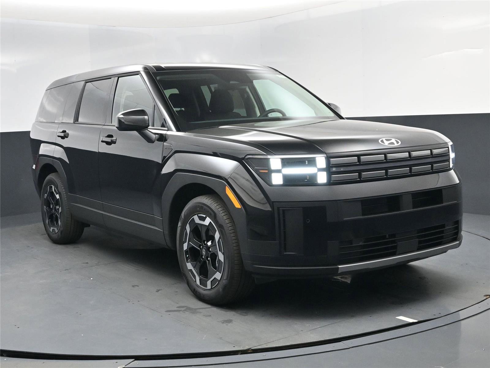 New 2026 Hyundai Santa Fe SE image 18