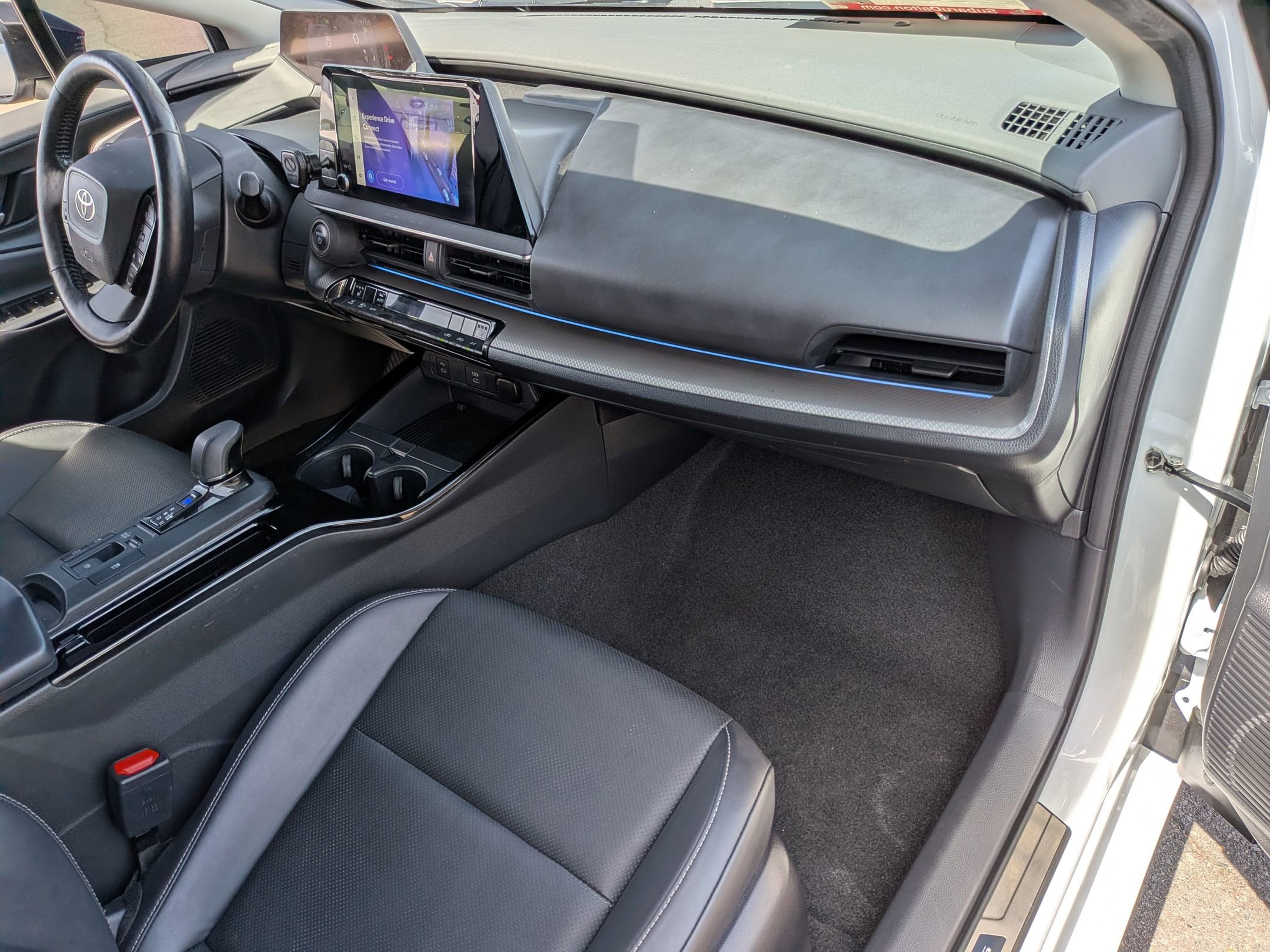 Used 2023 Toyota Prius XLE image 34