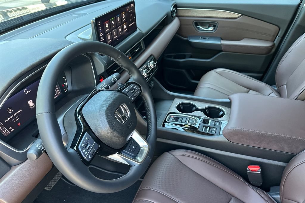 New 2026 Honda Pilot Elite image 3