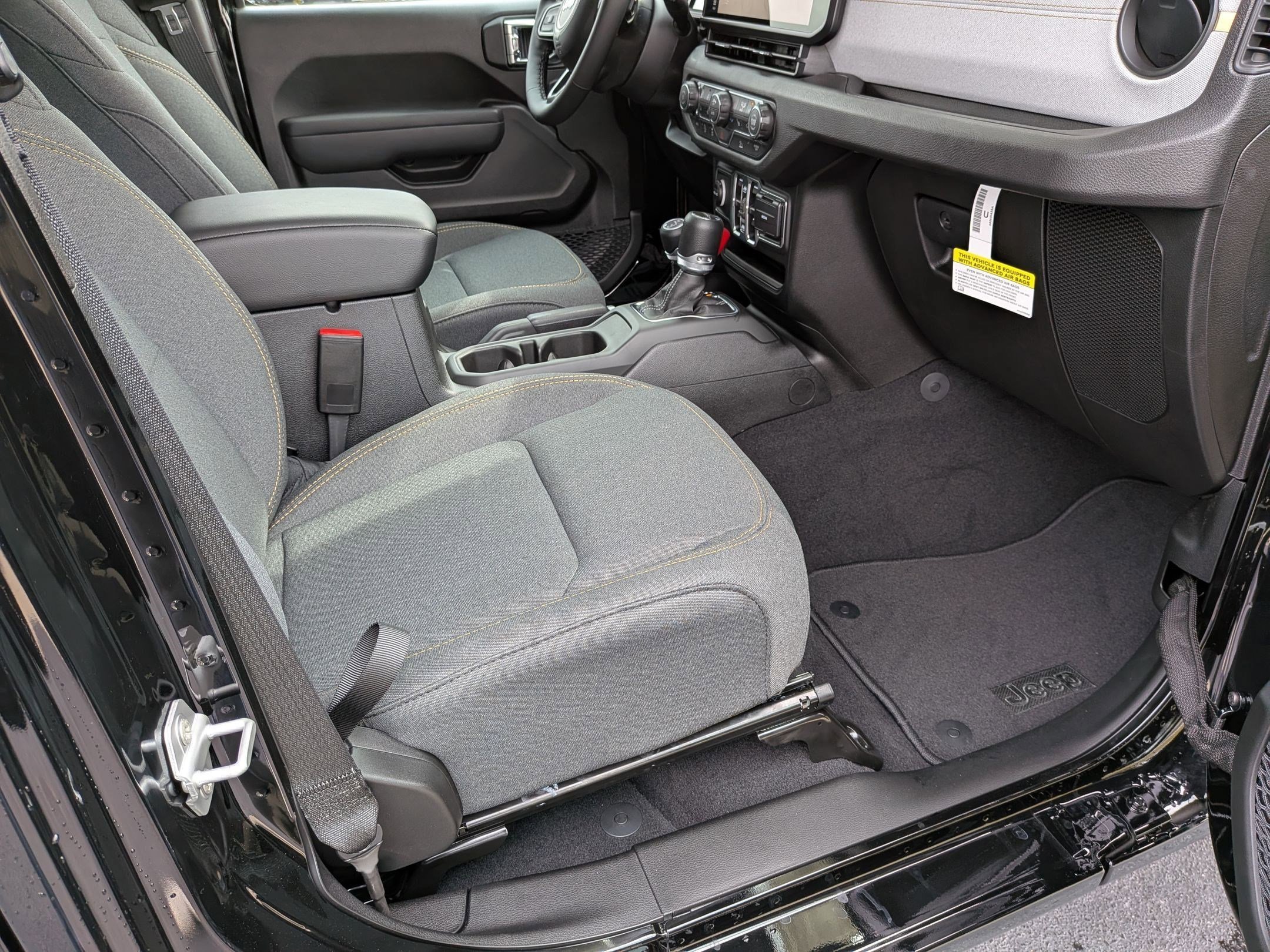 New 2025 Jeep Gladiator Sport AWD/4WD image 30