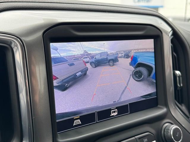 Used 2021 Chevrolet Silverado 1500 LT Trail Boss w/ Convenience Package II image 4