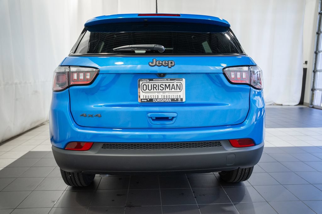 New 2026 Jeep Compass Latitude AWD/4WD image 5