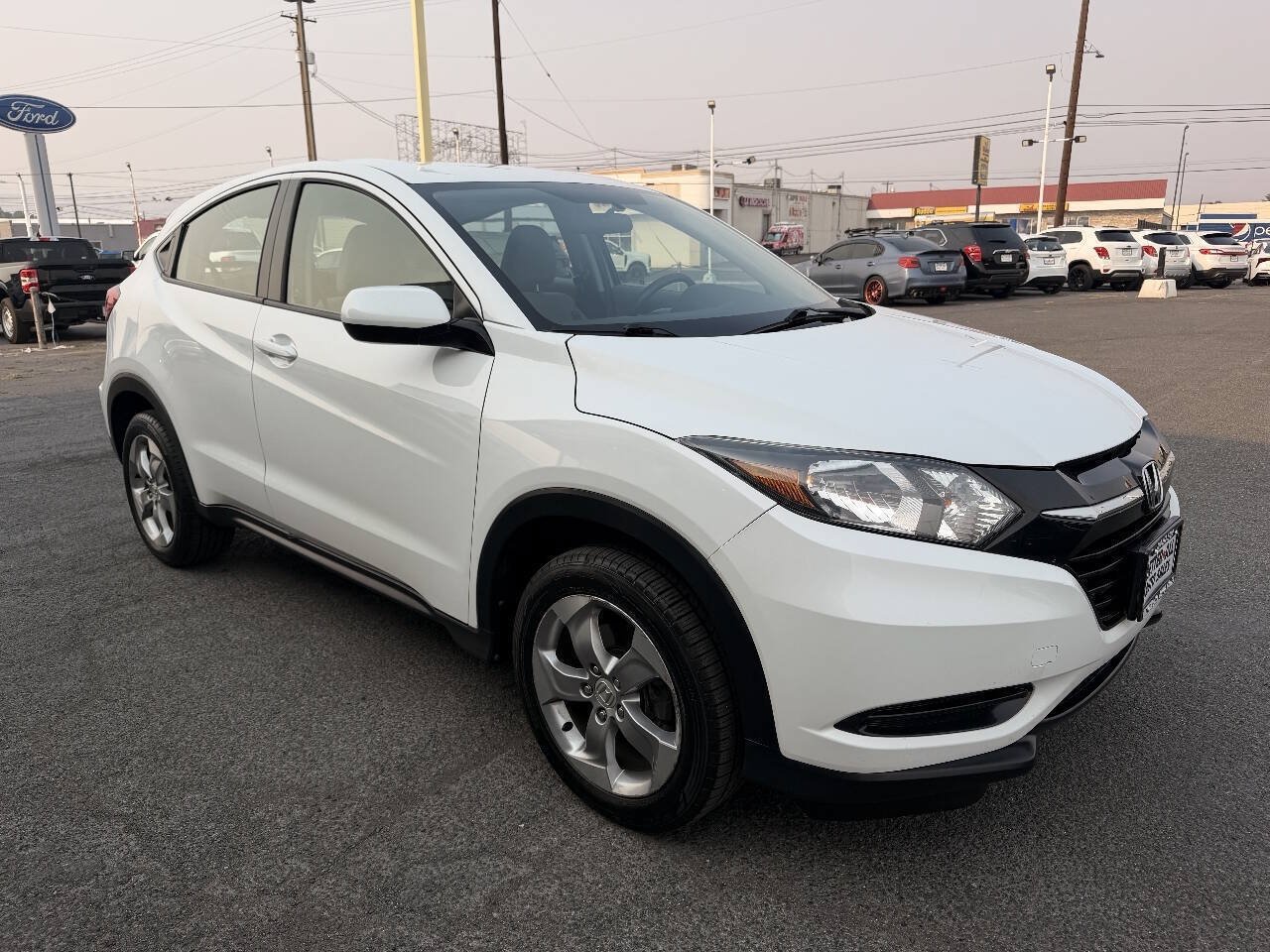 Used 2018 Honda HR-V LX image 8
