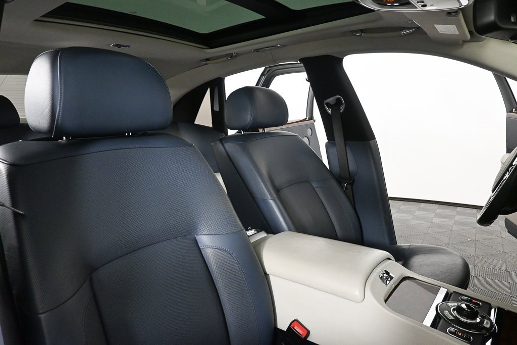 Used 2010 Rolls-Royce Ghost image 20