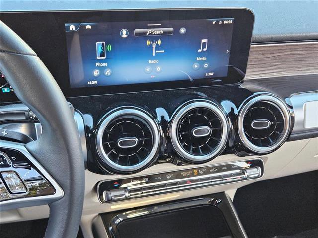 Used 2026 Mercedes-Benz GLB 250 image 14