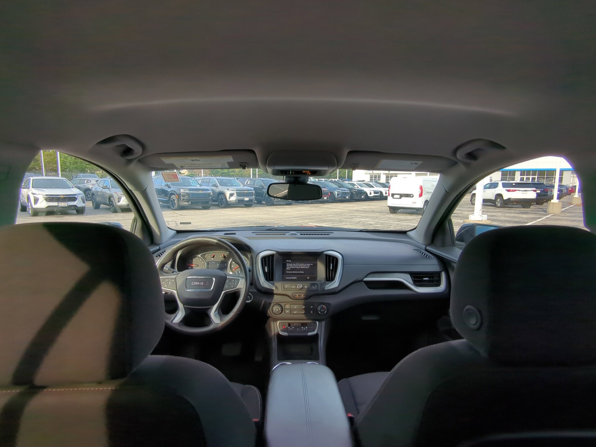Used 2024 GMC Terrain SLE AWD/4WD image 13