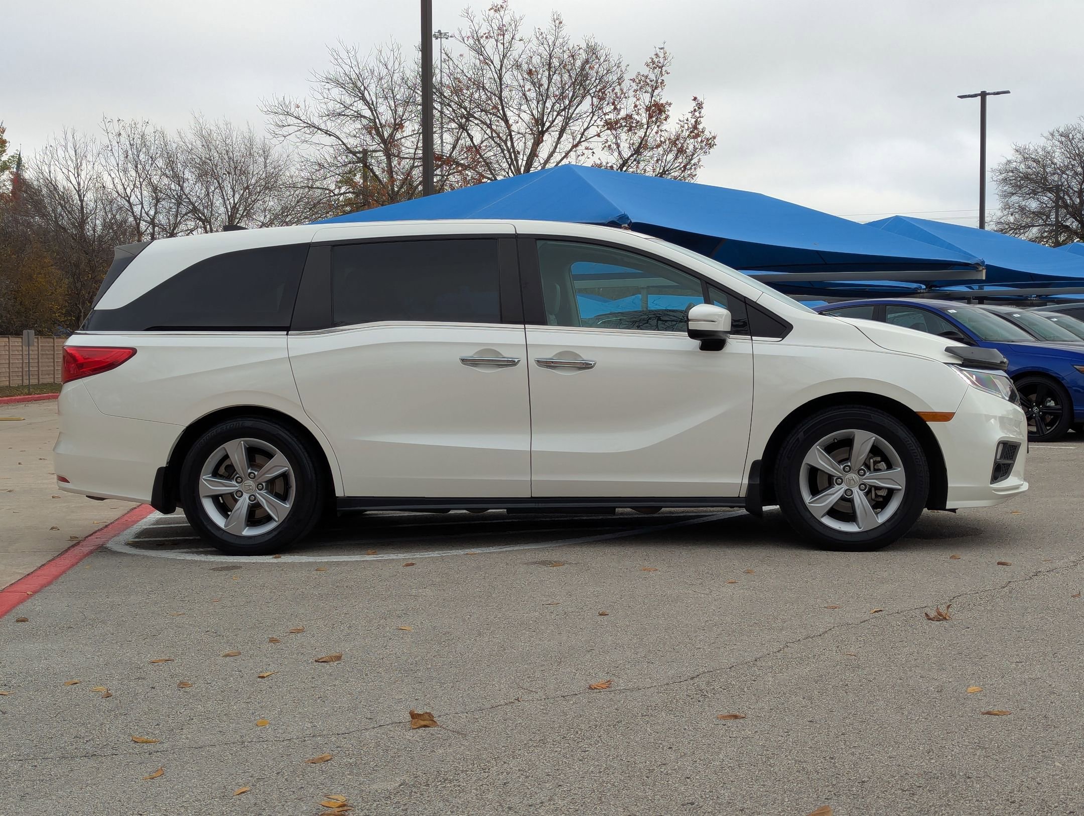 Used 2018 Honda Odyssey EX-L image 3