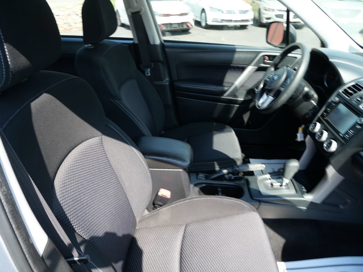 Used 2017 Subaru Forester 2.5i w/ Alloy Wheel Package AWD/4WD image 28