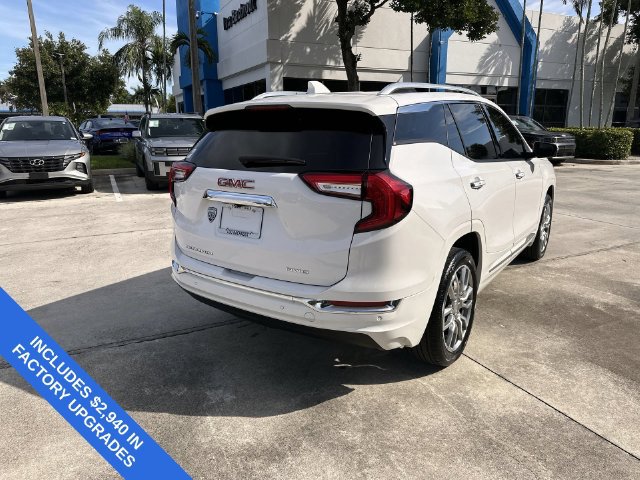 Used 2024 GMC Terrain Denali w/ Denali Premium Package AWD/4WD image 37