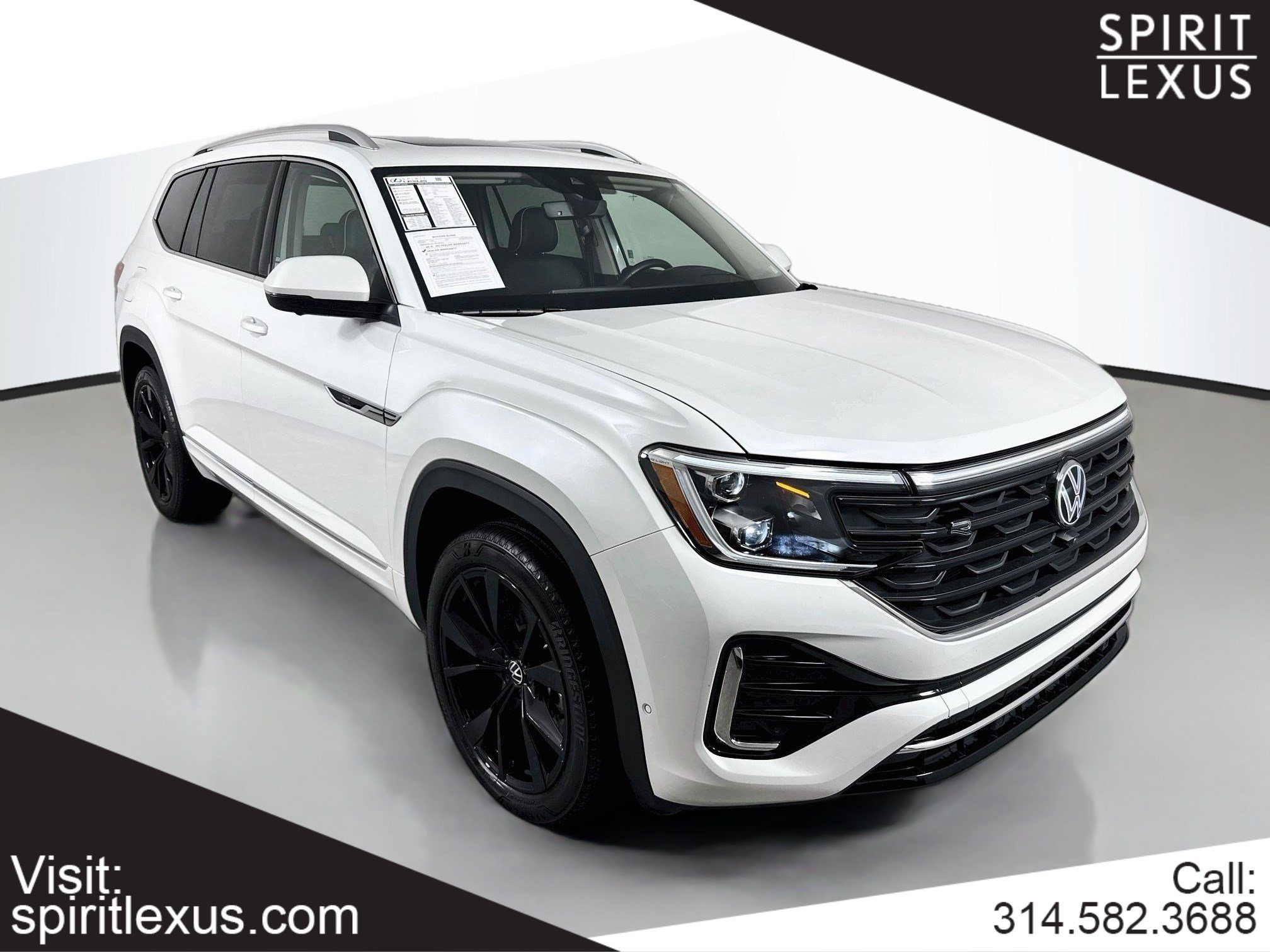 Used 2024 Volkswagen Atlas SEL Premium R-Line AWD/4WD image 1