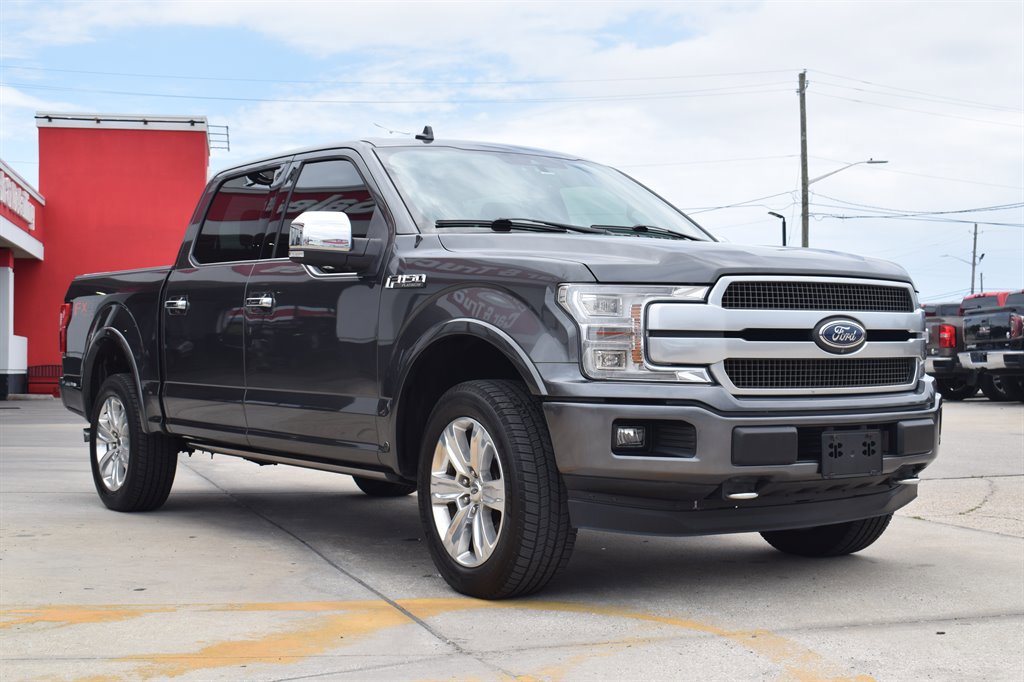 Used 2018 Ford F150 Platinum w/ Equipment Group 701A Luxury image 2