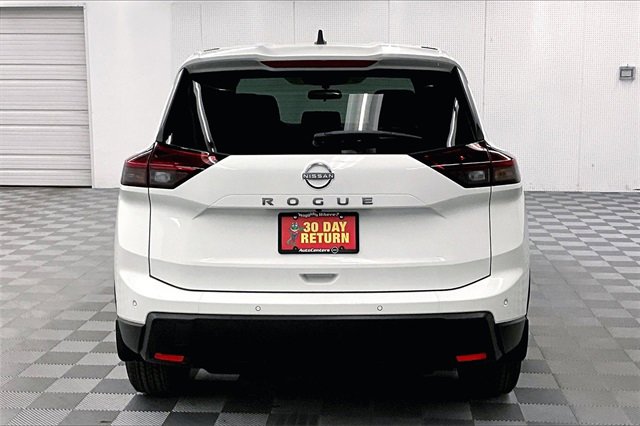 New 2025 Nissan Rogue S image 4