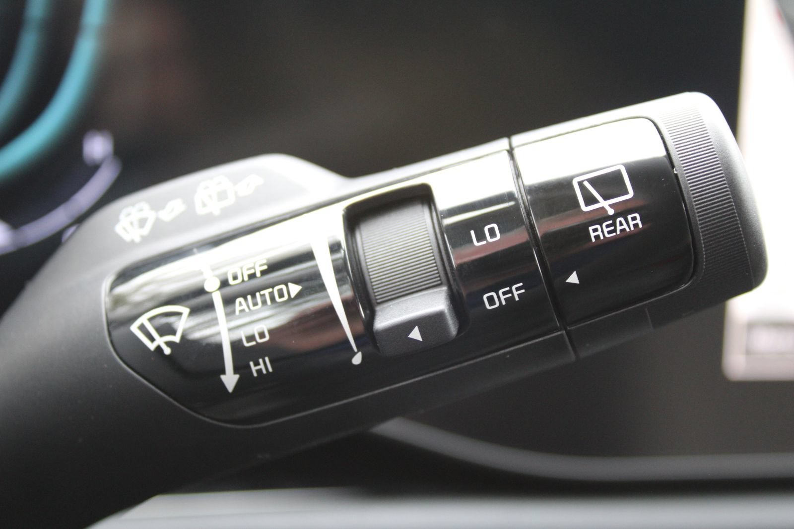 New 2026 Kia Niro EX FWD image 32