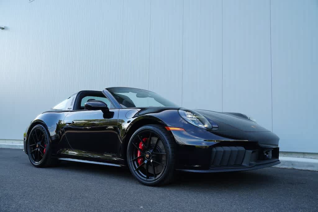 Used 2025 Porsche 911 Targa 4 GTS AWD/4WD image 2
