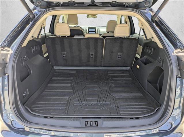 Used 2024 Ford Edge SEL w/ Convenience Package AWD/4WD image 6