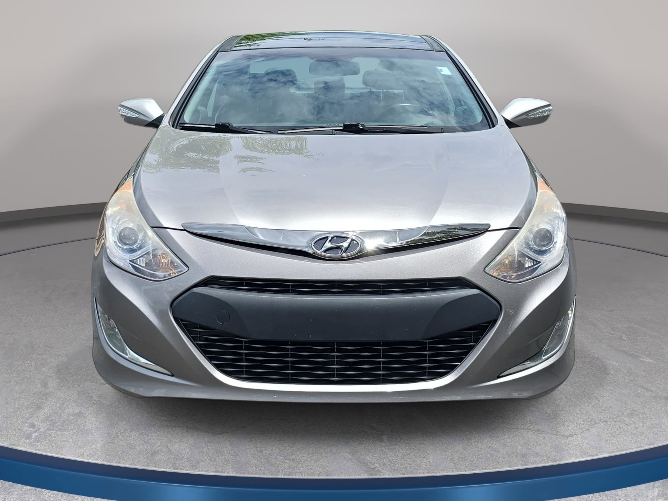 Used 2014 Hyundai Sonata Limited w/ Panoramic Sunroof Package 02 FWD image 2