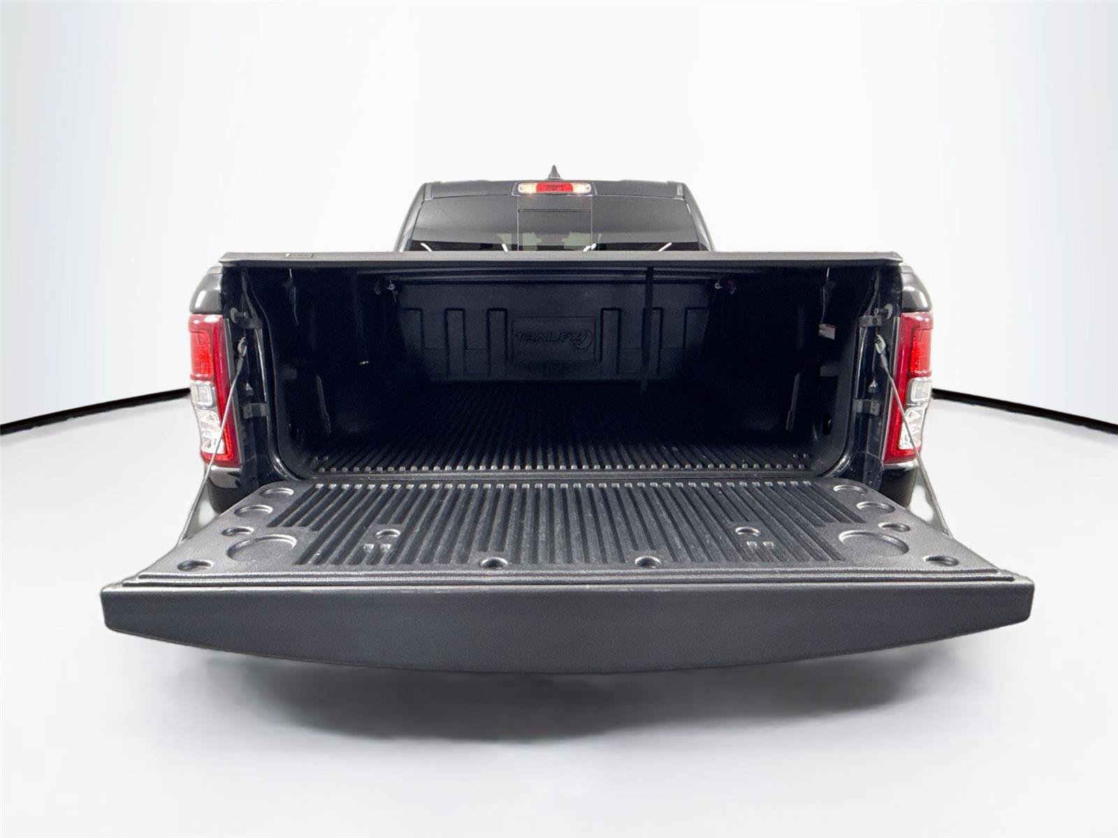 Used 2019 RAM 1500 Big Horn AWD/4WD image 36