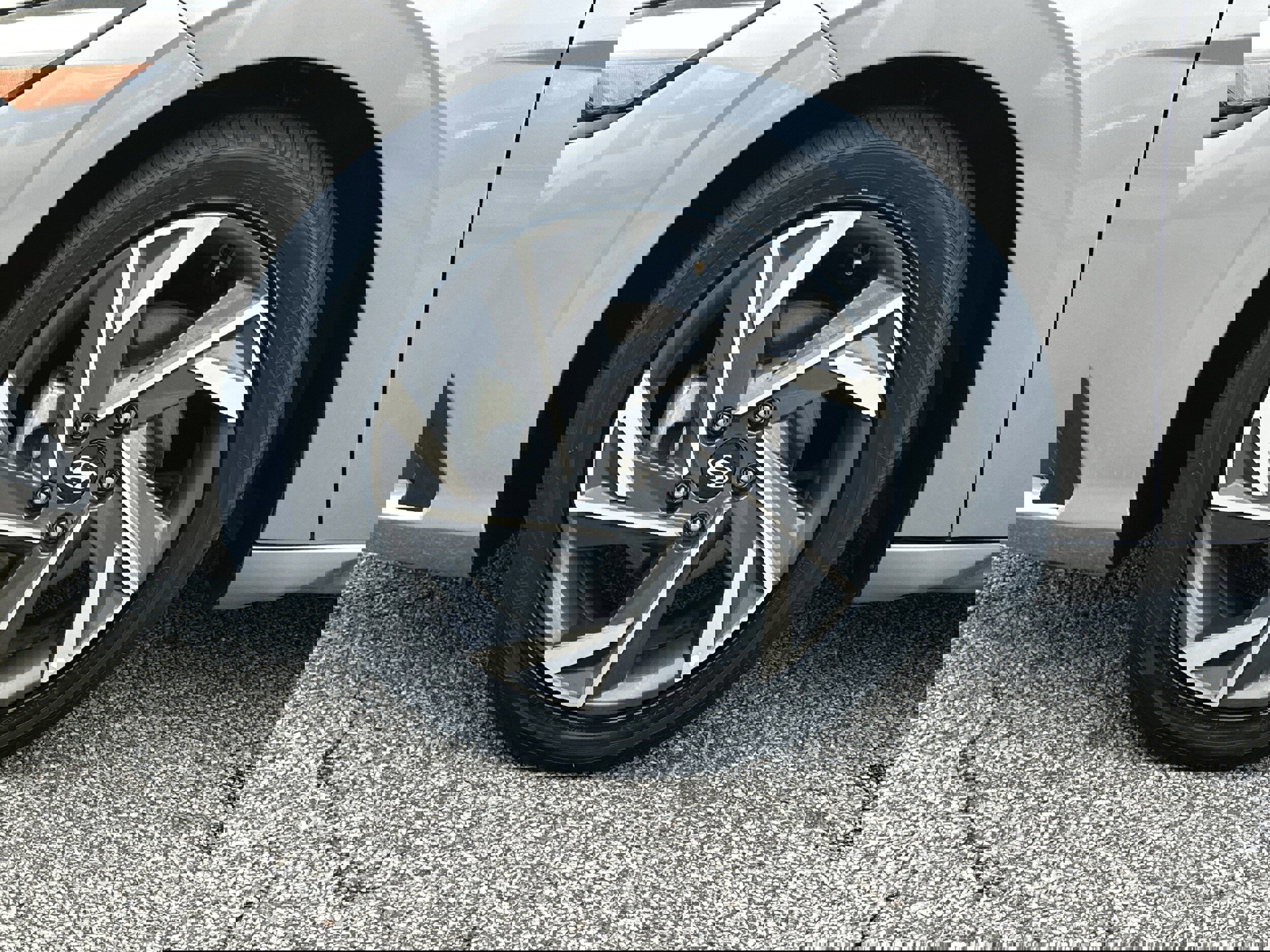 Used 2025 Hyundai Elantra SEL image 11