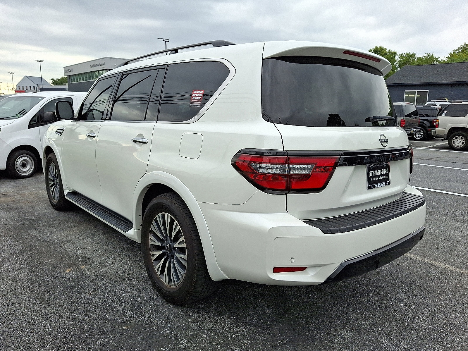 Certified 2023 Nissan Armada SL w/ Midnight Edition Package video 3