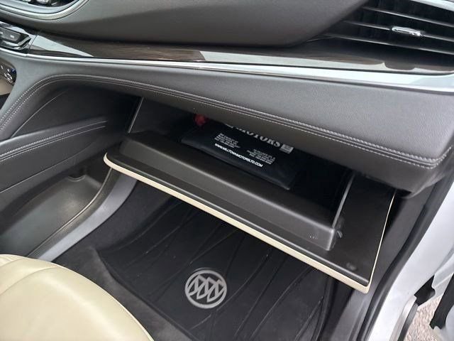 Used 2019 Buick Enclave Premium image 44