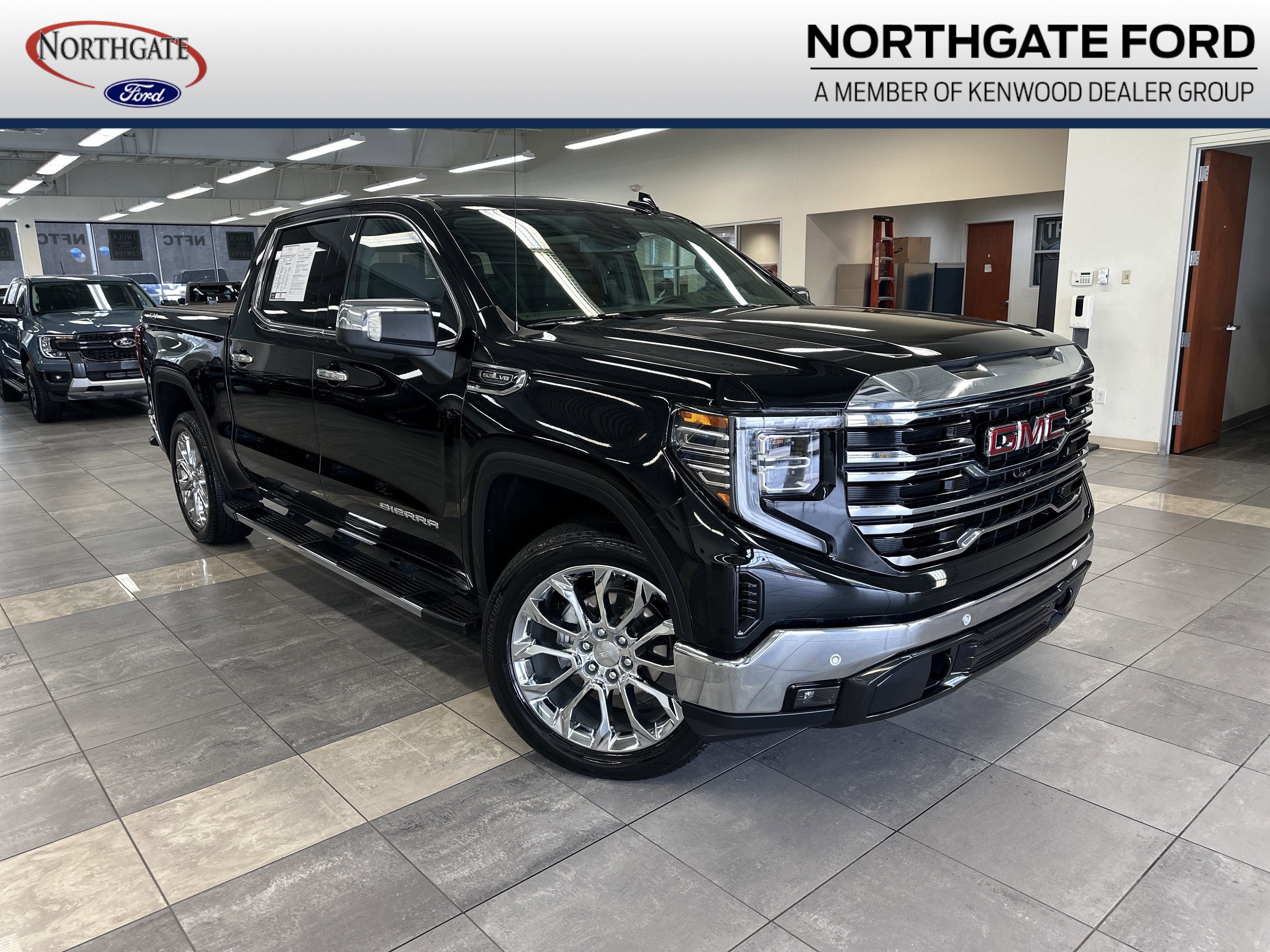 Used 2024 GMC Sierra 1500 SLT w/ SLT Premium Plus Package