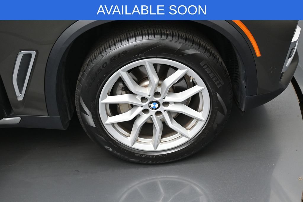 Used 2022 BMW X5 xDrive40i w/ Executive Package AWD/4WD image 48
