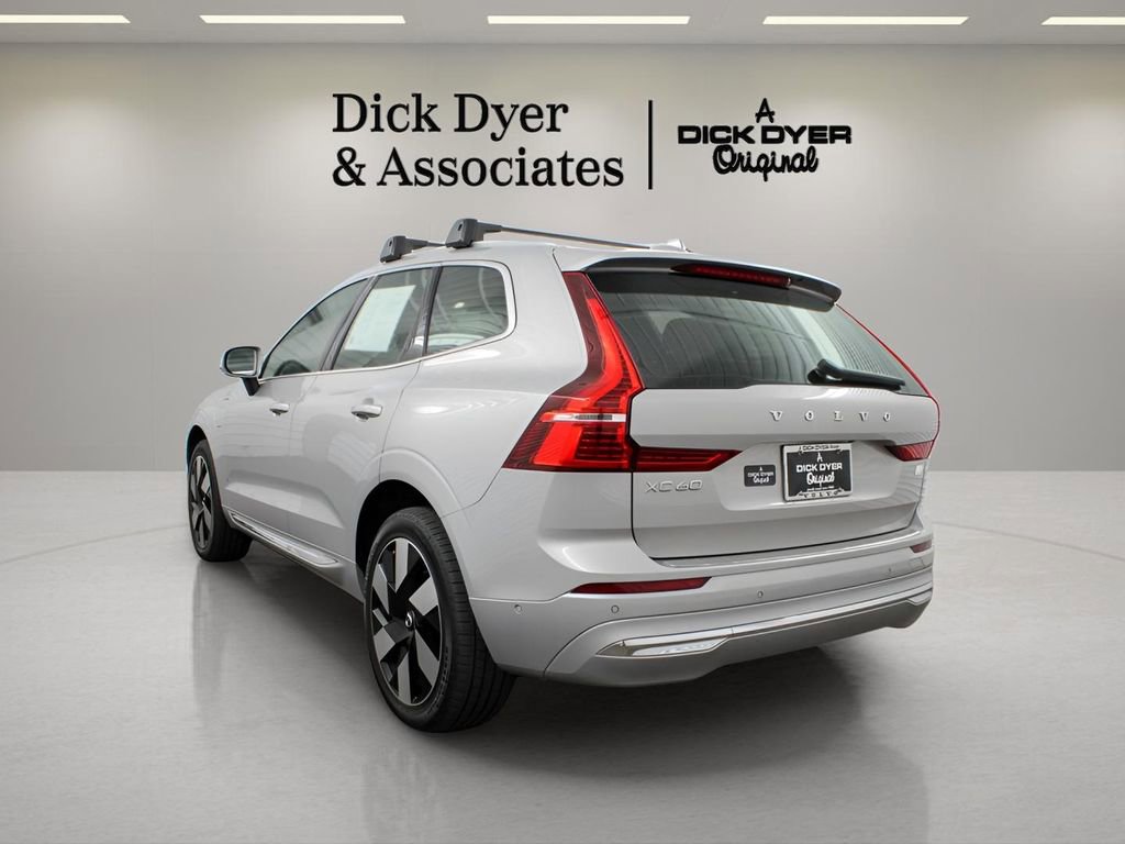 Certified 2023 Volvo XC60 T8 Ultimate image 5