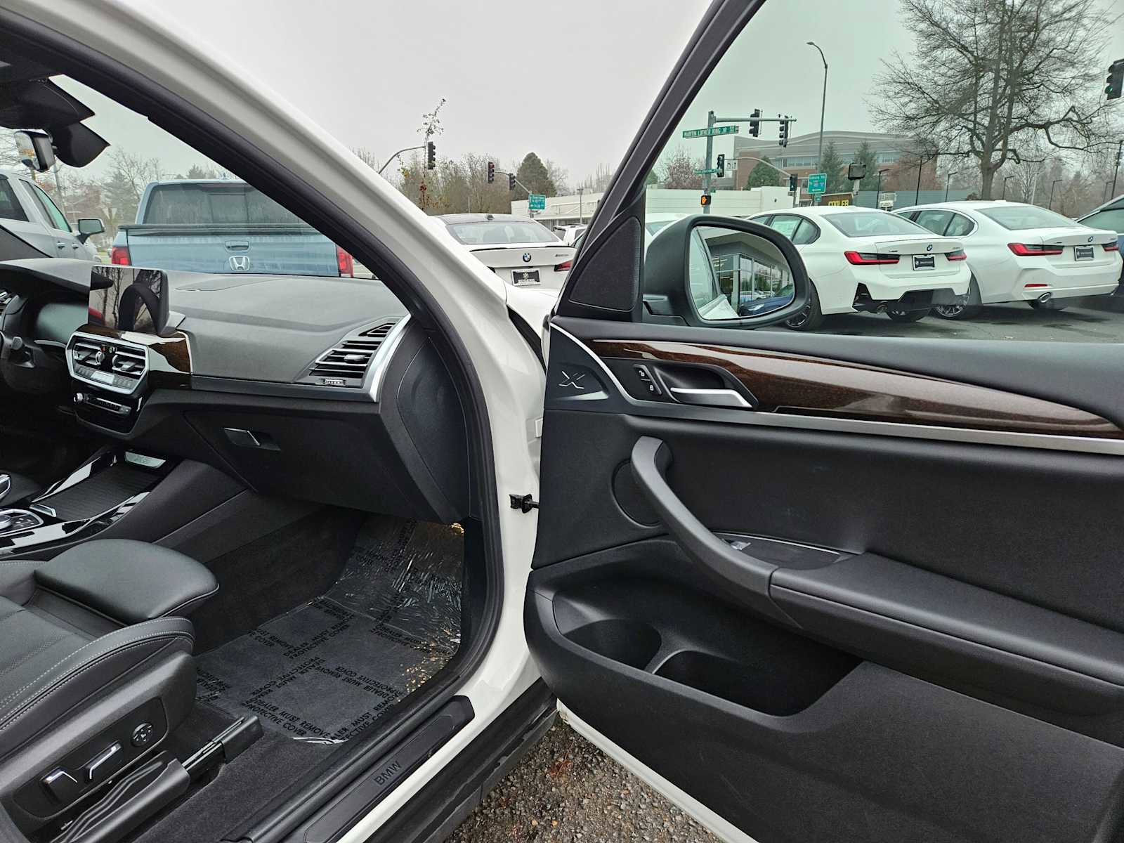 Used 2024 BMW X3 xDrive30i image 10