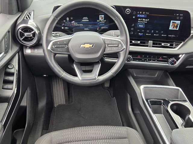 Used 2025 Chevrolet Equinox LT FWD image 11