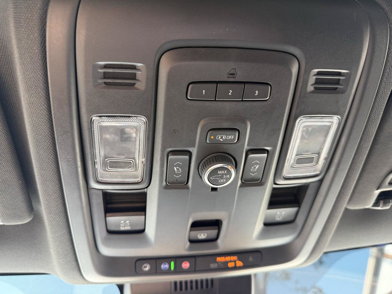 Used 2024 GMC Yukon AT4 w/ Technology Package AWD/4WD image 16