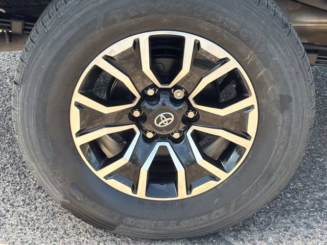 Used 2023 Toyota Tacoma TRD Sport AWD/4WD image 9