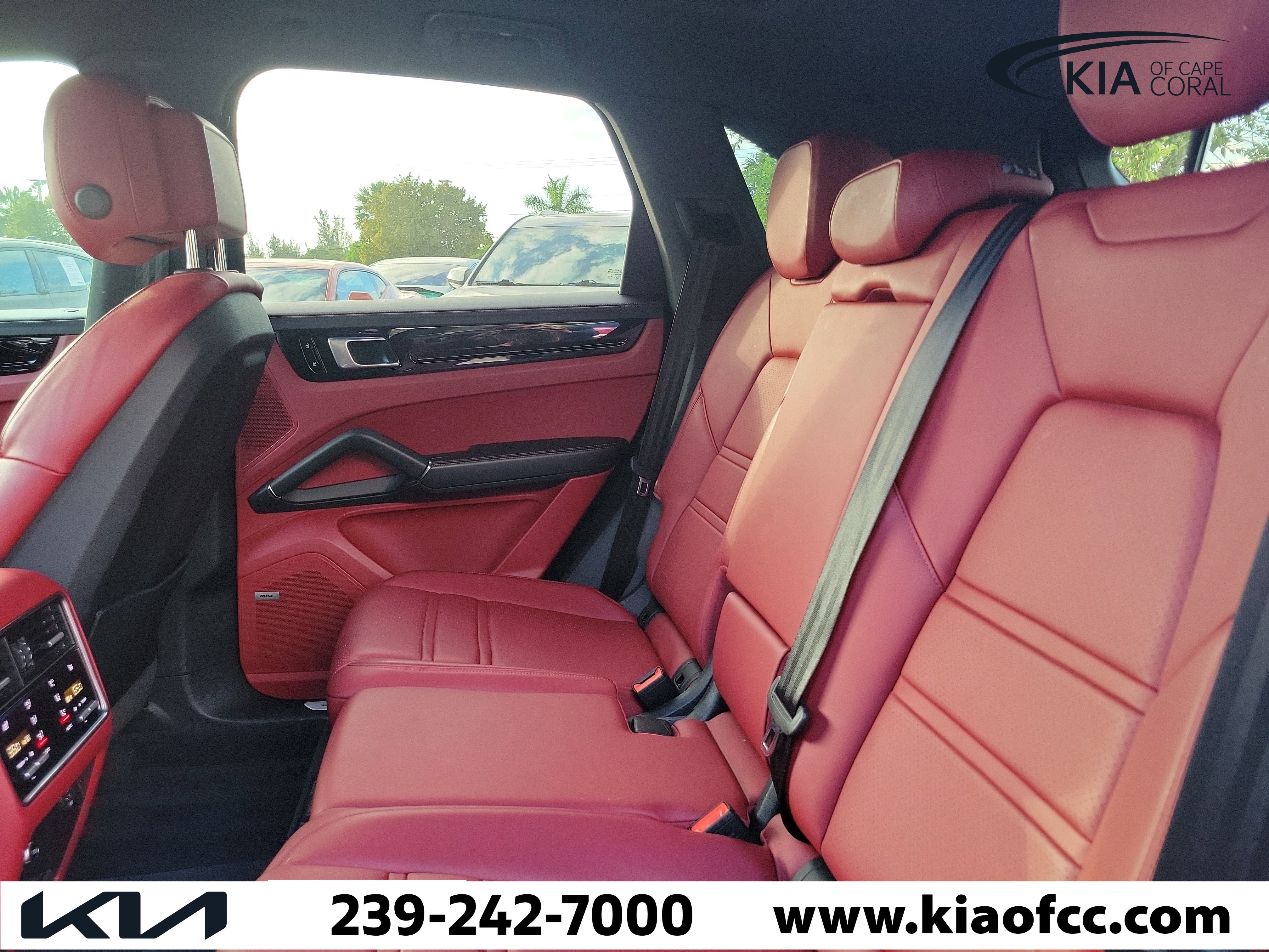 Used 2019 Porsche Cayenne AWD/4WD image 9