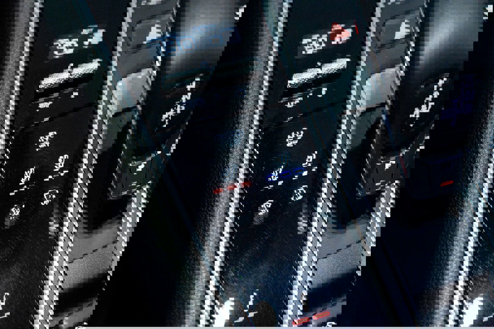 Used 2017 Porsche Panamera 4S image 50