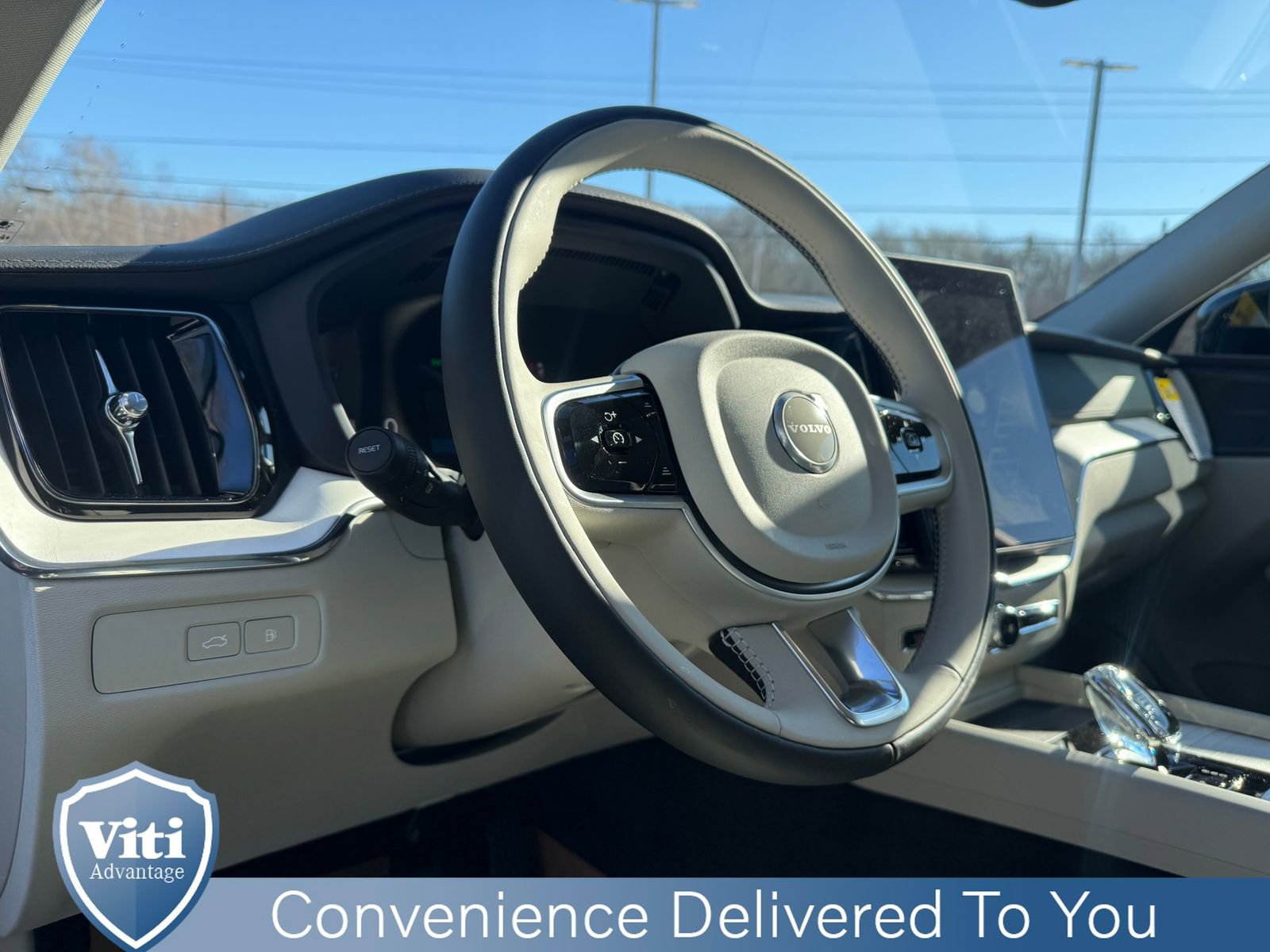 New 2026 Volvo XC60 T8 Ultra w/ Protection Package Premier image 12