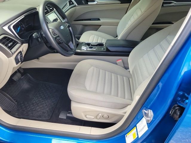 Used 2019 Ford Fusion SE FWD image 10