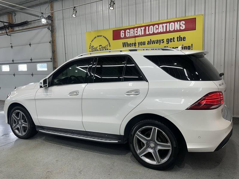 Used 2016 Mercedes-Benz GLE 400 4MATIC image 4