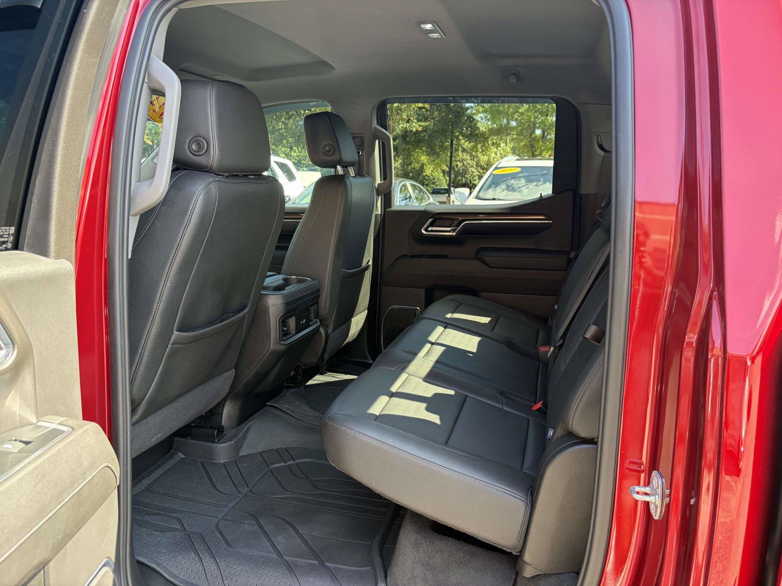 Used 2024 Chevrolet Silverado 1500 RST w/ Convenience Package II AWD/4WD image 3
