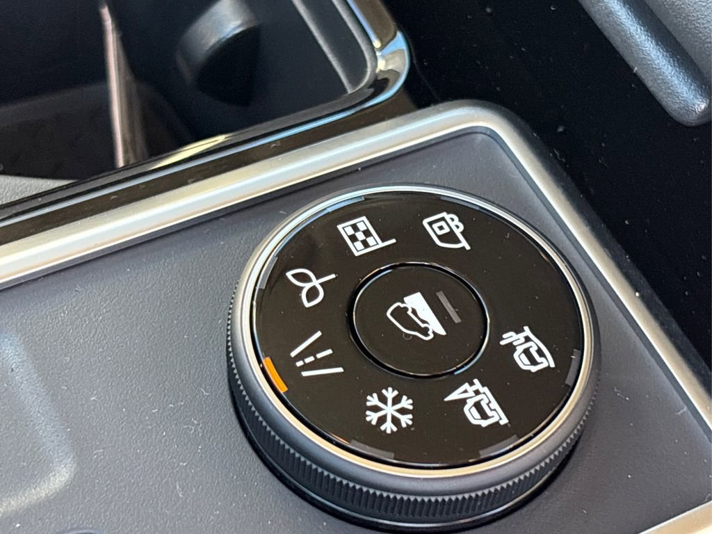 New 2025 Nissan Pathfinder SL image 35